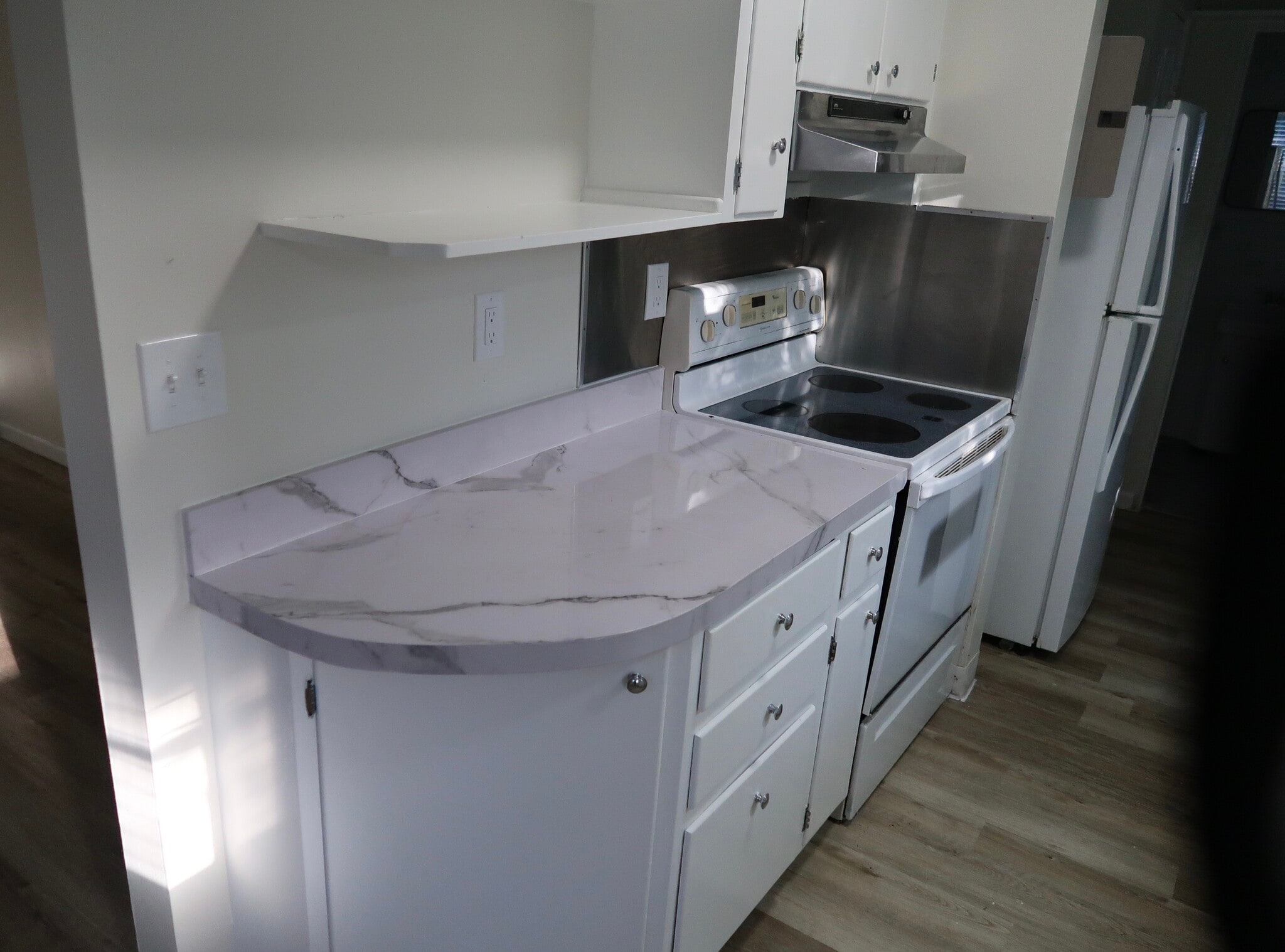 Building Photo - 217 SW 11th Ct