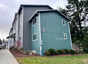 Building Photo - 1621 SW Mulberry Pl