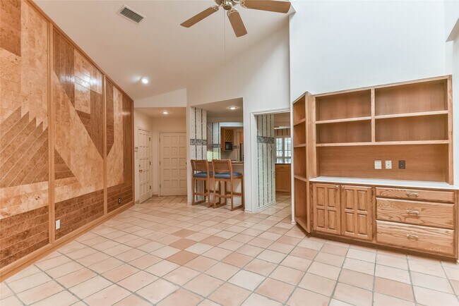 Building Photo - 1 Cadena Ct