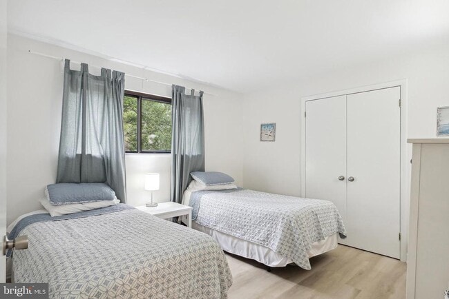 Building Photo - 438 Ocean Pkwy