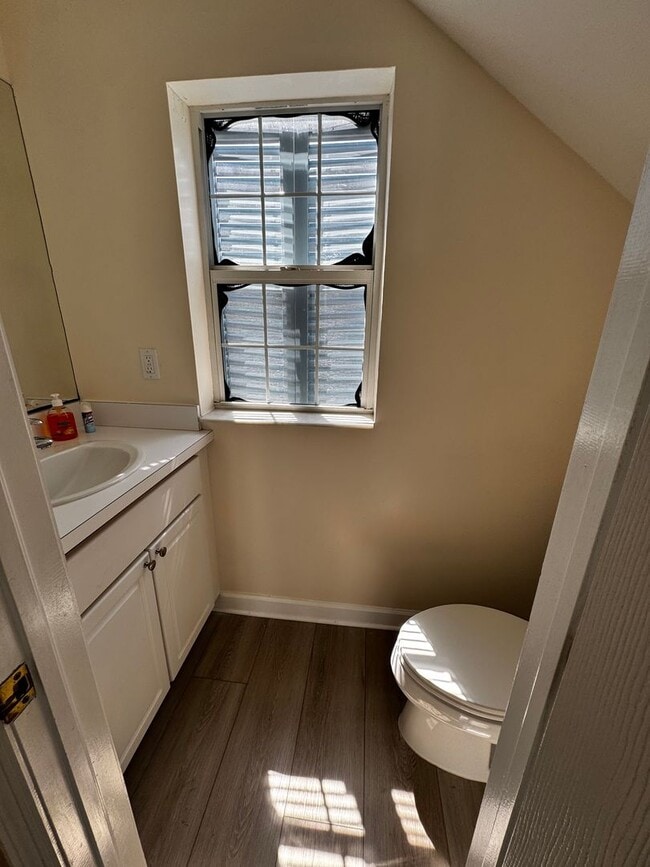 Building Photo - Key West Condo For Rent