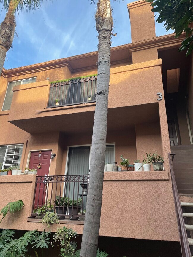Balcony and unit exterior (top unit) - 21832 S Vermont Ave