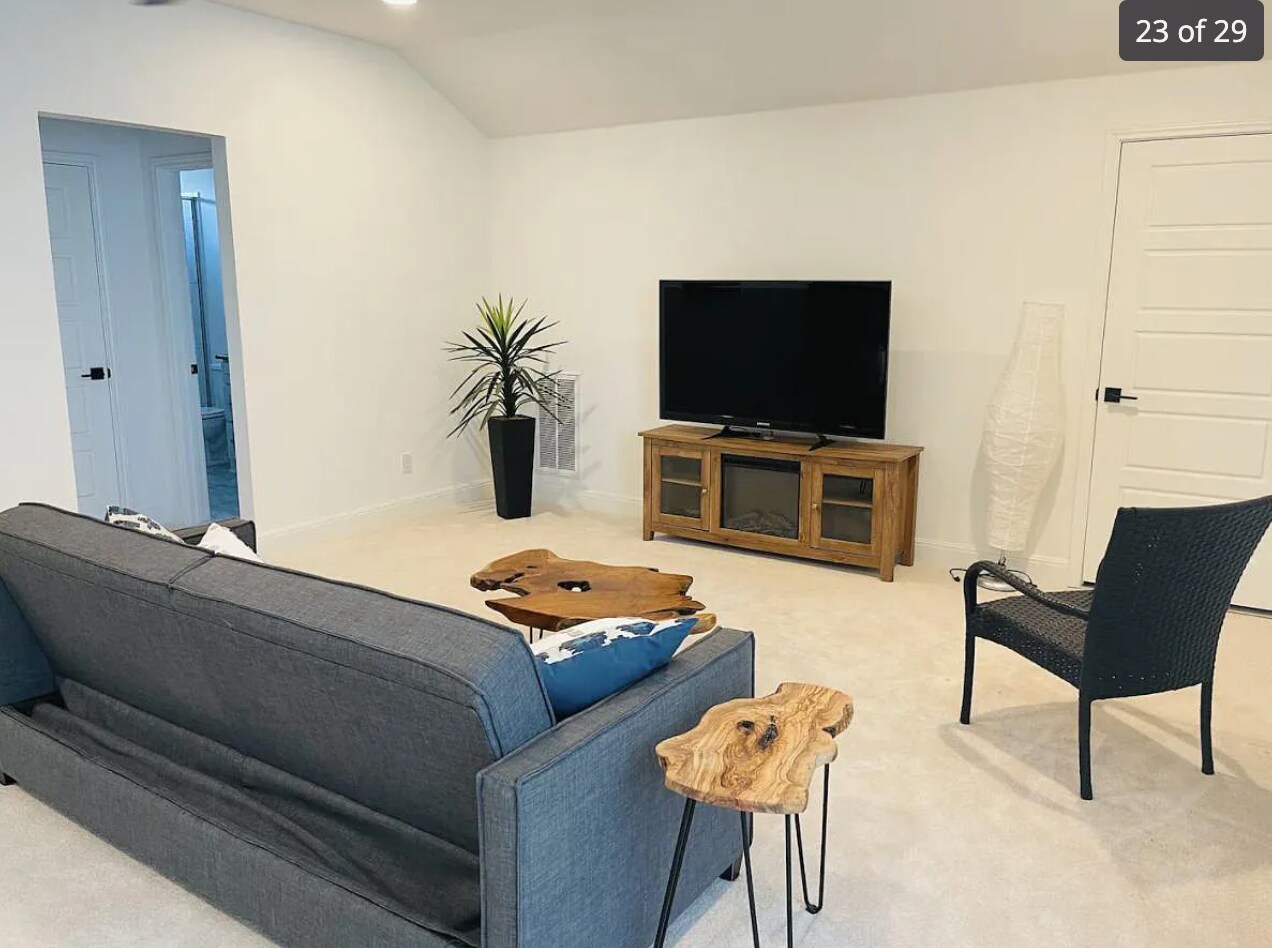 Upstairs living space/game room - 24719 Resort Pky