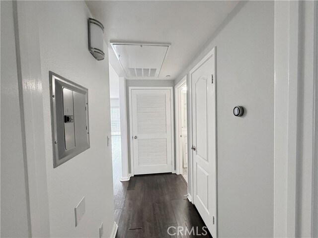 Building Photo - 3401 S Bentley Ave