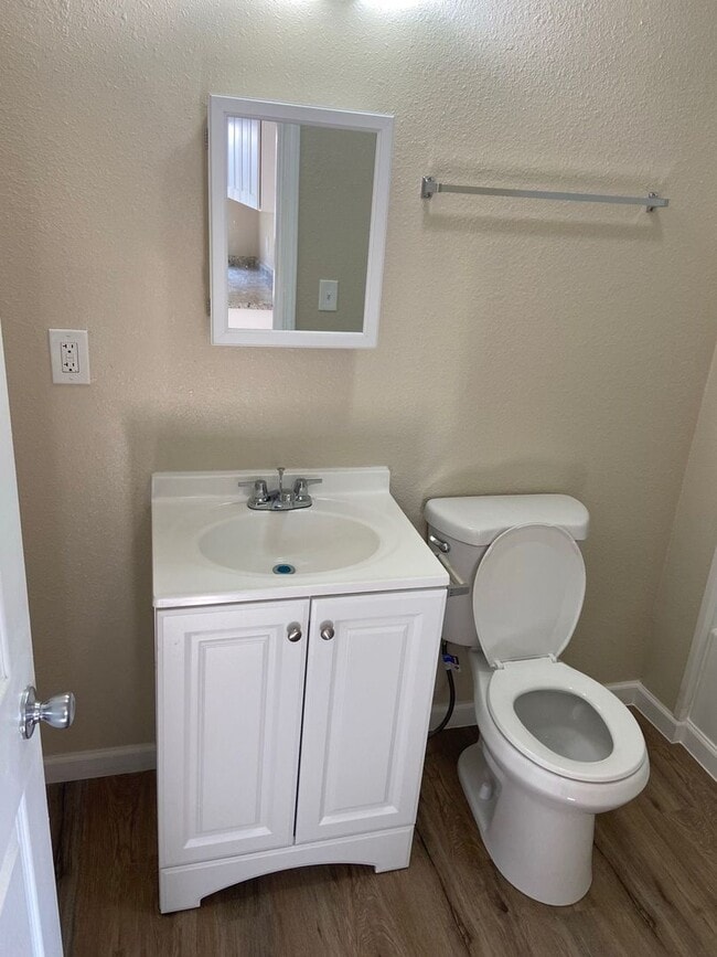 Building Photo - 318 E Front St