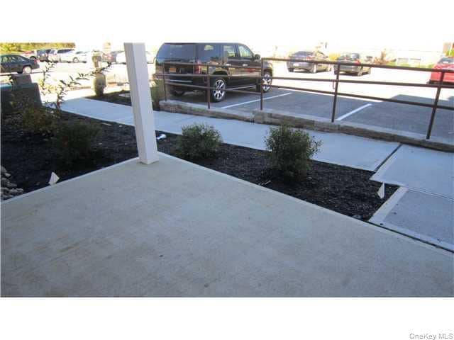 Building Photo - 402 Tondo Cir