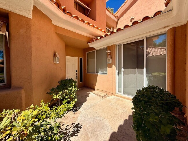 Building Photo - Gorgeous Spanish Trails 3BR House for lease!