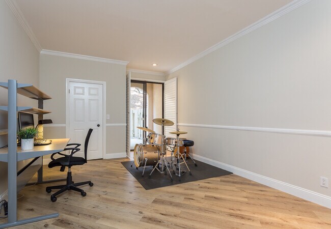 Building Photo - 4201 Via Marisol Via