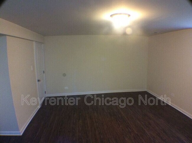 Building Photo - 6052 N Mozart St