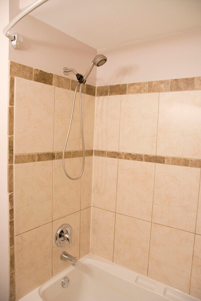 Building Photo - 1242 Genesee Ave