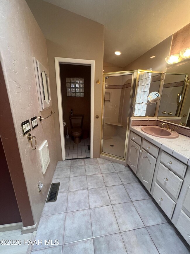 Building Photo - 3160 Rainbow Ridge Dr