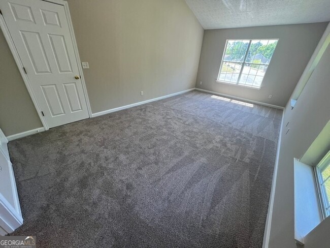 Building Photo - 194 Bay Ct Dr