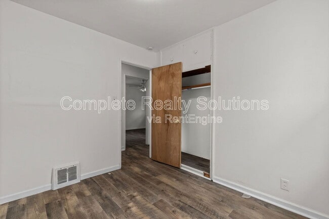 Building Photo - 1736 Nemnich Rd