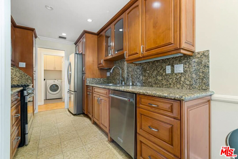 Kitchen - 8455 Fountain Ave