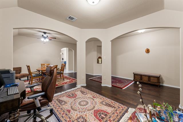 Building Photo - 201 Whitman Dr