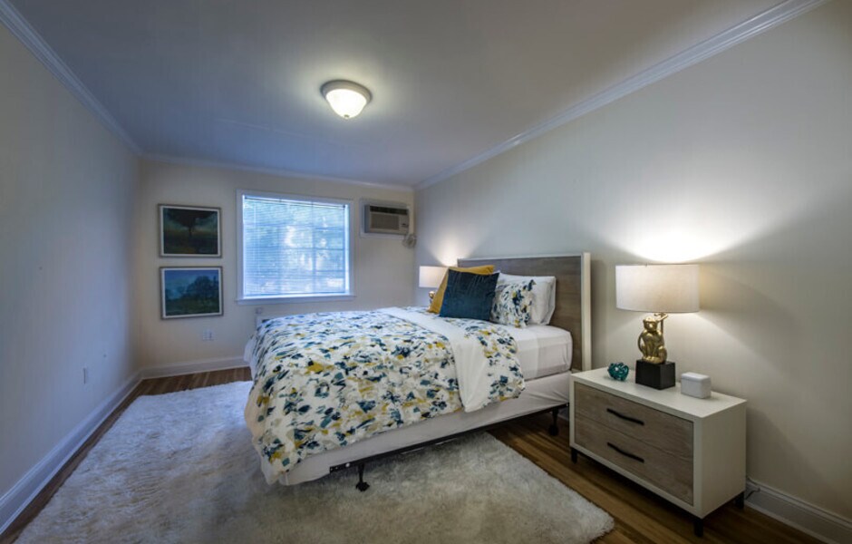 Building Photo - 11 Alton Plz