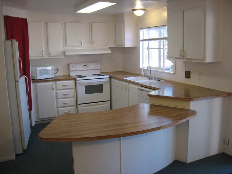 Building Photo - 20205 Henry Rd