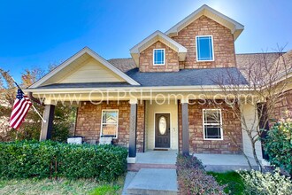 Building Photo - AVAILABLE IN AUG! 5BR/3BA IN S. CRESTVIEW