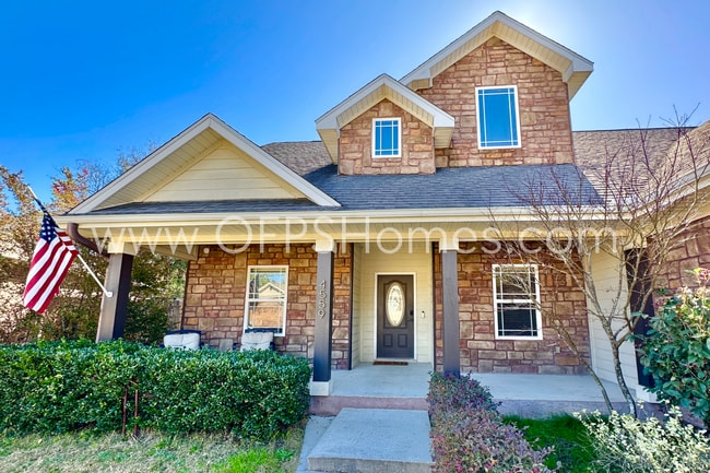 Primary Photo - AVAILABLE IN AUG! 5BR/3BA IN S. CRESTVIEW