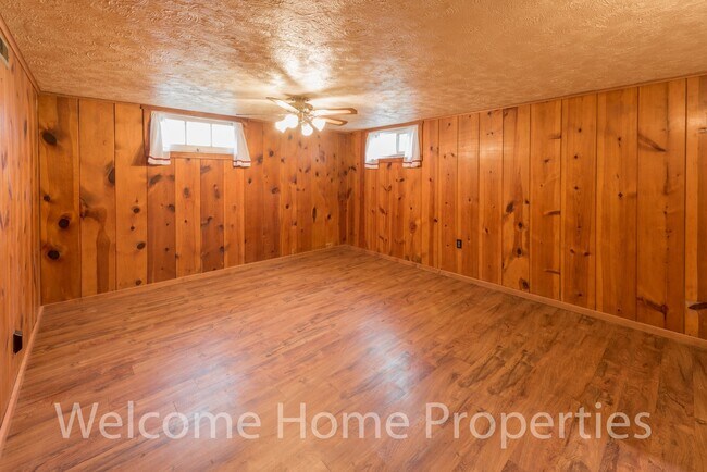 Building Photo - Comfortable Home in Residential Walla Walla