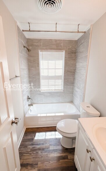 Building Photo - 3744 Thrushwood Dr
