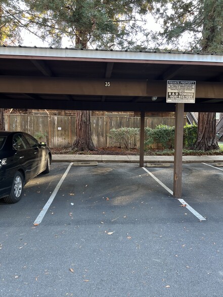 Dedicated covered carport - 1177 Honey Trl