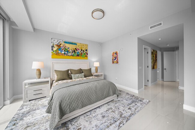 Building Photo - 3100 N Ocean Dr