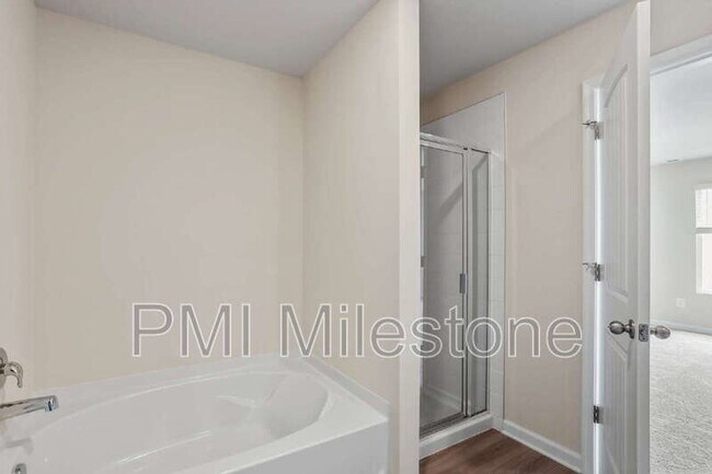Building Photo - 29 Paddington St