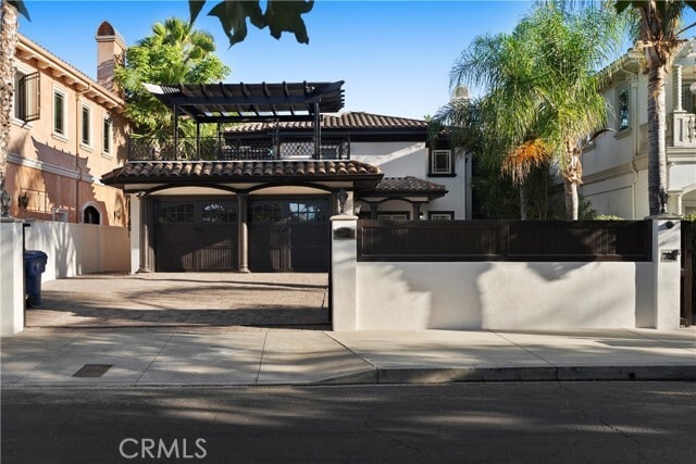 Building Photo - 15014 Valleyheart Dr