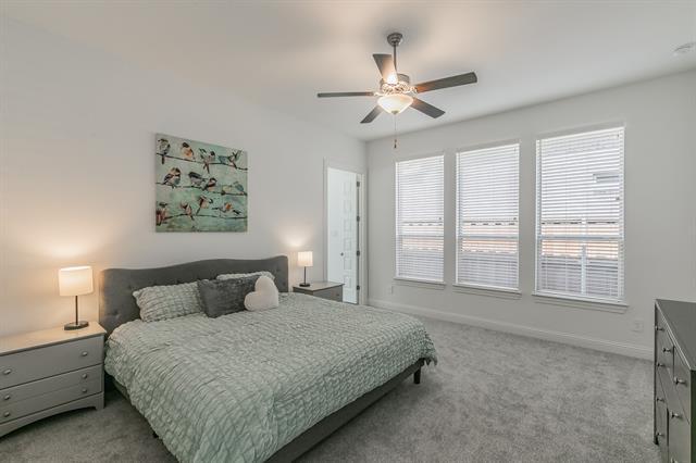 Building Photo - 711 Artesian Dr