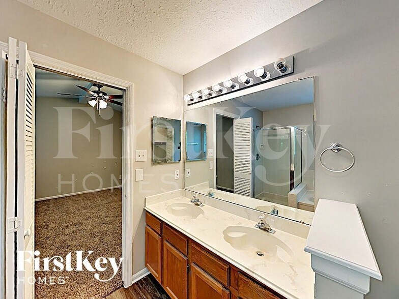 Building Photo - 75 N Pathfinders Cir