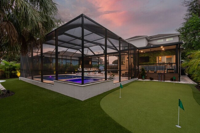 Building Photo - 109 W Hollywood St