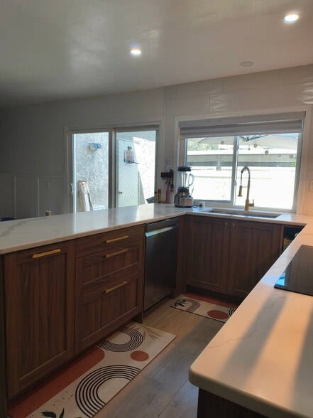 Building Photo - 21708 Lake Vista Dr