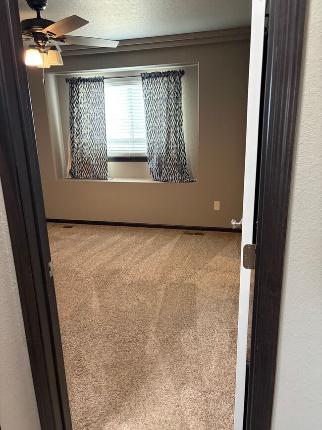 Building Photo - Modern 3-Bedroom Gem with Spacious Basement and Fenced Yard in Box Elder