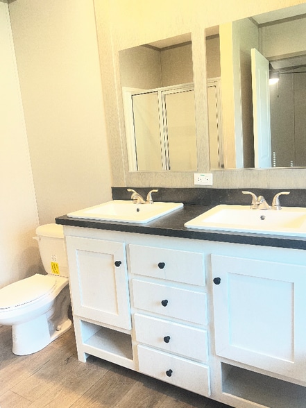 Building Photo - 2001 FM 1195