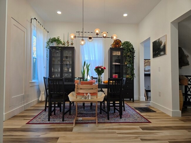 Building Photo - 84 Dudley St