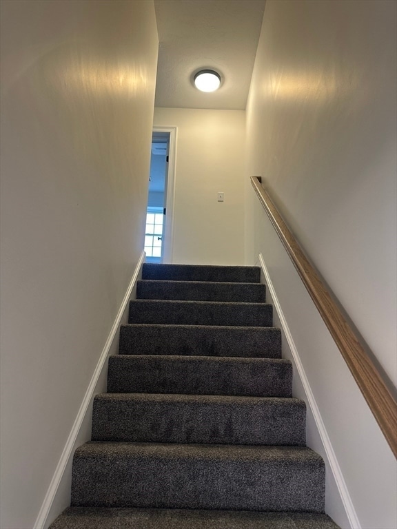 Building Photo - 1 US-1