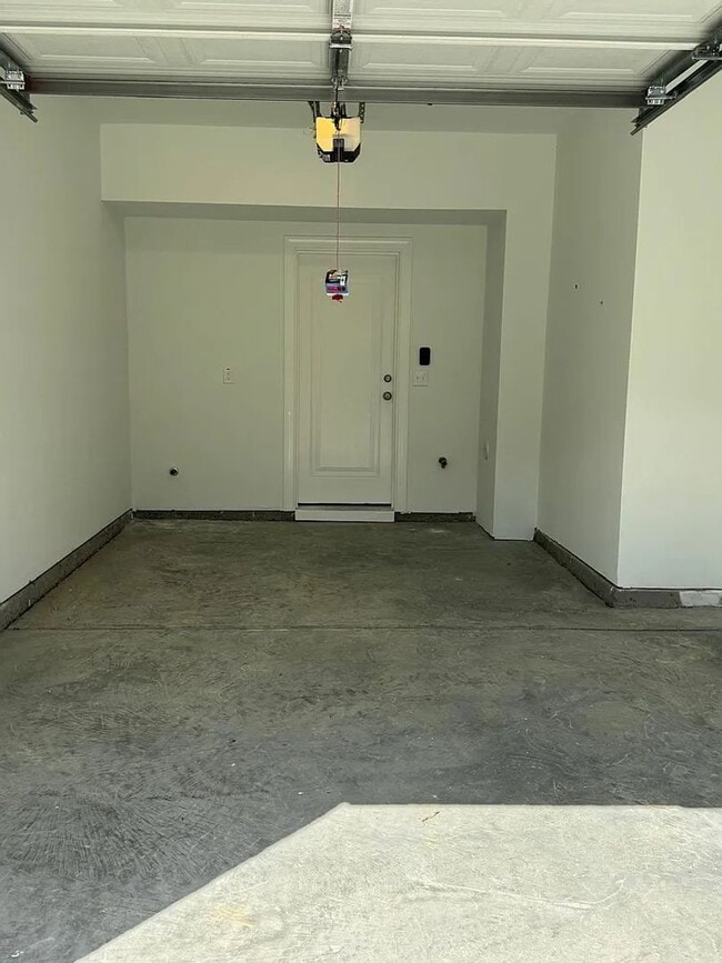 Building Photo - 620 Hedrick Rdg Rd