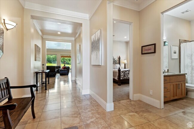Building Photo - 4859 Eagle Ridge Dr