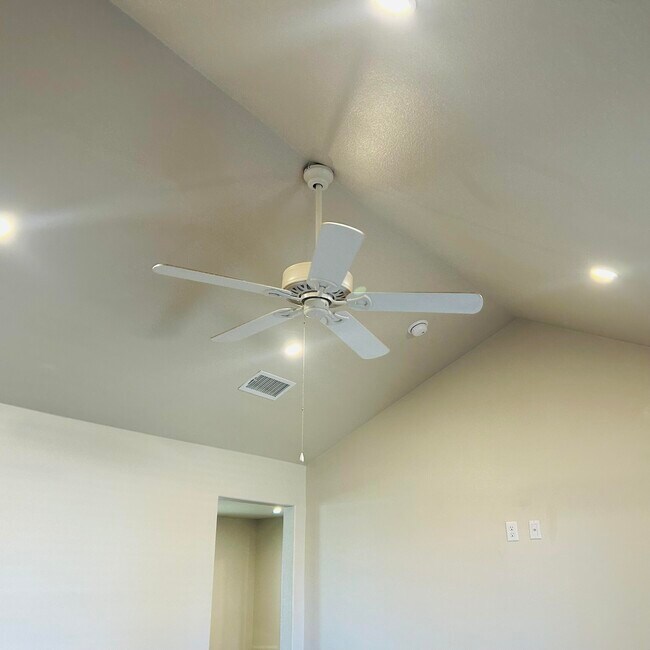 Building Photo - 317 81st St