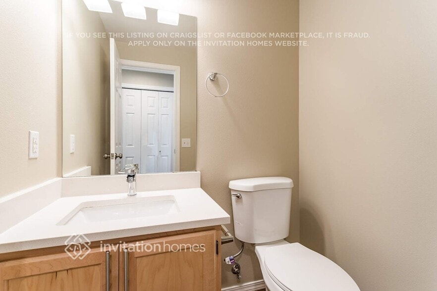 Building Photo - 510 Puget Pl S