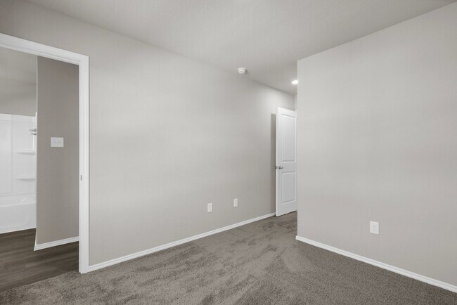 Building Photo - 7239 Converse Ridge Ln