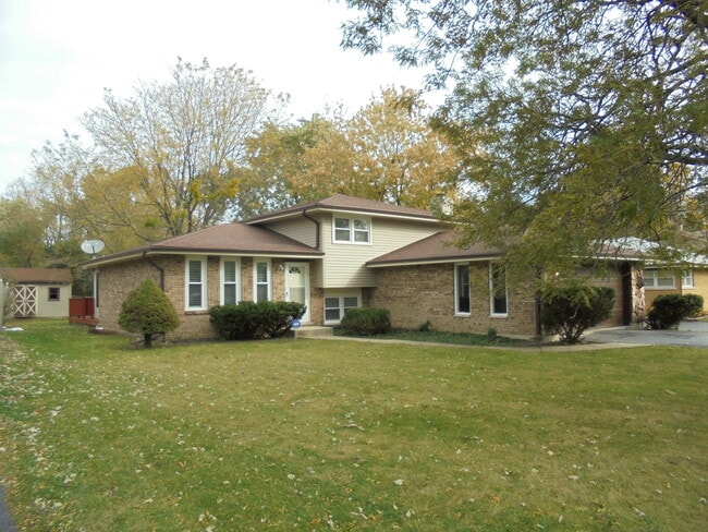 Primary Photo - 3136 Olive Rd
