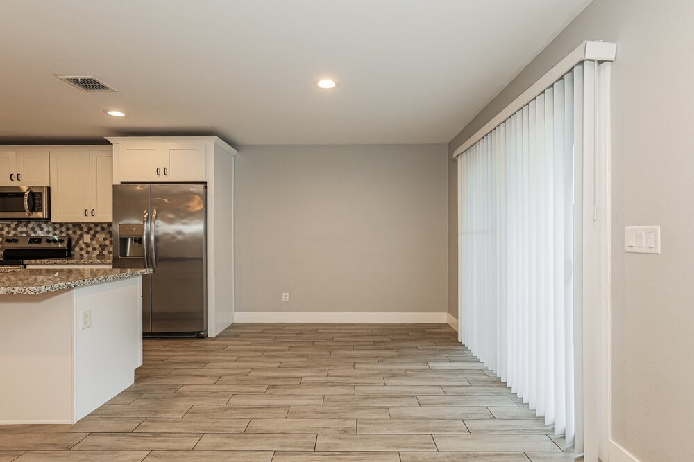 Building Photo - 4920 S 23rd Ave