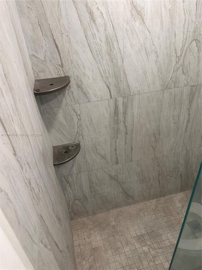 Building Photo - 1360 NE 144th St