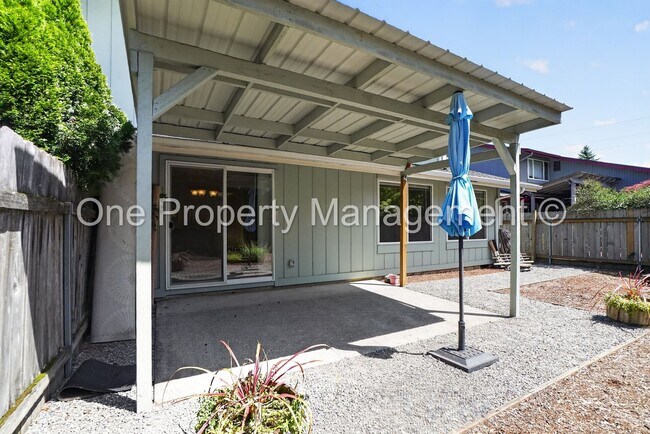 Building Photo - 614 SE 130th Ct