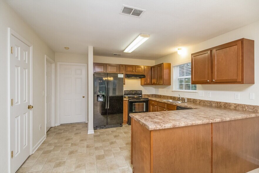 Building Photo - 608 Birchbrook Ct