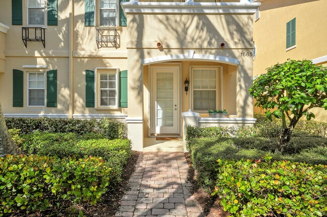 Building Photo - 1685 Jeaga Dr