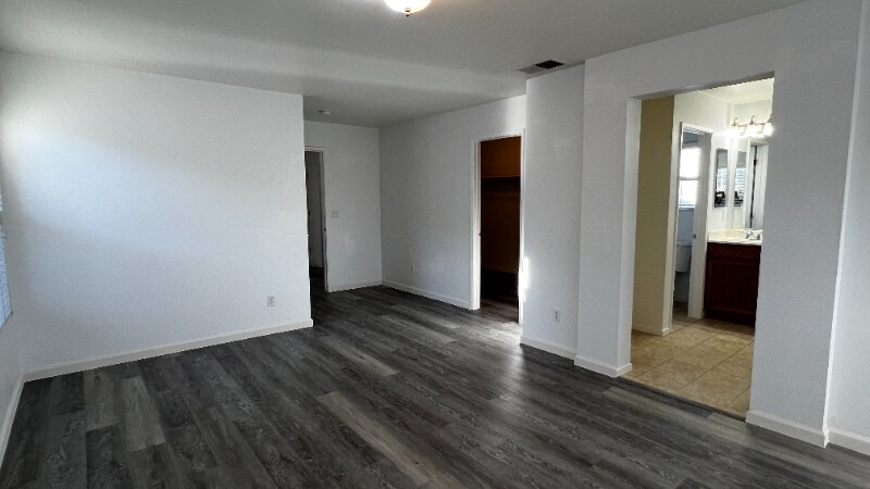 Building Photo - 3112 Puffin Cir
