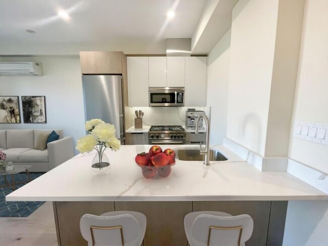 Building Photo - 1 bedroom in Brooklyn NY 11223